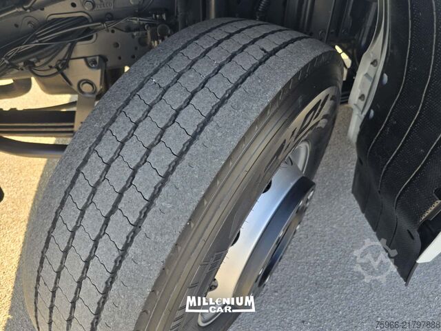 Lkw mit Hakenlift Iveco STRALIS HIWAY 460 GANCIO SCARRABILE BOB