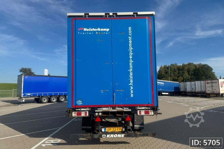 Krone SD / Steering axle / Lift axle / Mounted forklift / Drum brakes Krone SD / Steering axle / Lift axle / Mounted forkli...