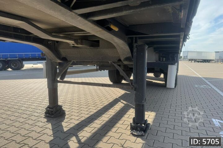 Krone SD / Steering axle / Lift axle / Mounted forklift / Drum brakes Krone SD / Steering axle / Lift axle / Mounted forkli...