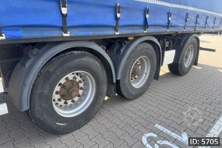 Krone SD / Steering axle / Lift axle / Mounted forklift / Drum brakes Krone SD / Steering axle / Lift axle / Mounted forkli...