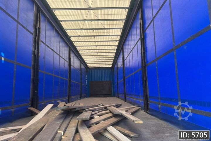 Krone SD / Steering axle / Lift axle / Mounted forklift / Drum brakes Krone SD / Steering axle / Lift axle / Mounted forkli...