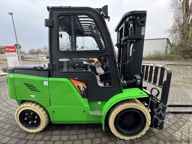 Electric 4-wheel forklift Noblelift FE4P80N