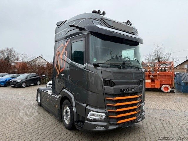 Standard tractor unit DAF XG+ 530 NGD ACC+Intarder+ALU+Leder+2Tanks+TOP