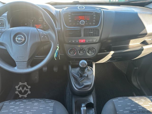 Kleinbus OPEL Combo 70kw * 5-Sitze * Klima * 107016 km * PDC