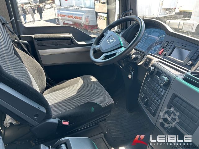 Standard tractor unit MAN TGX 18.500 BLS*XLX*2xTank*Retarder*MOTORSCHADEN*