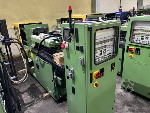 Injection molding machine Arburg 220-90-350