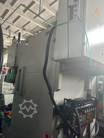 Injection molding machine Arburg 680CB 400-170 / Vertikal