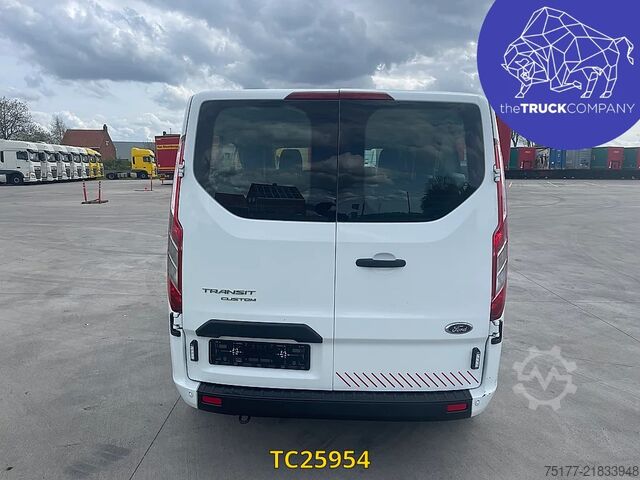Passenger transportation Ford Transit CUSTOM 2.0 TDCI - 9 SEATS - AUTOMATIC -...
