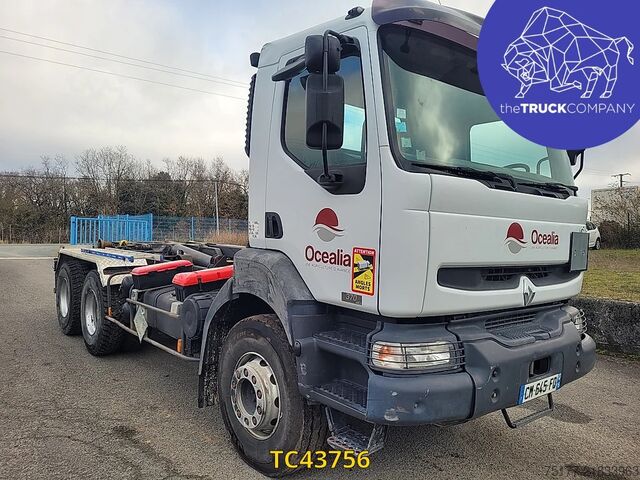 Container transportation Renault Kerax 370
