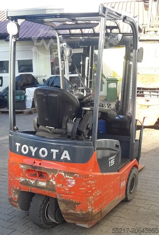 Forklift ID No.: 14599 Toyota 7FBEST 15