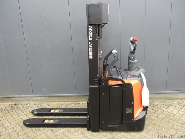 High lifting pallet truck TOYOTA SPE140L