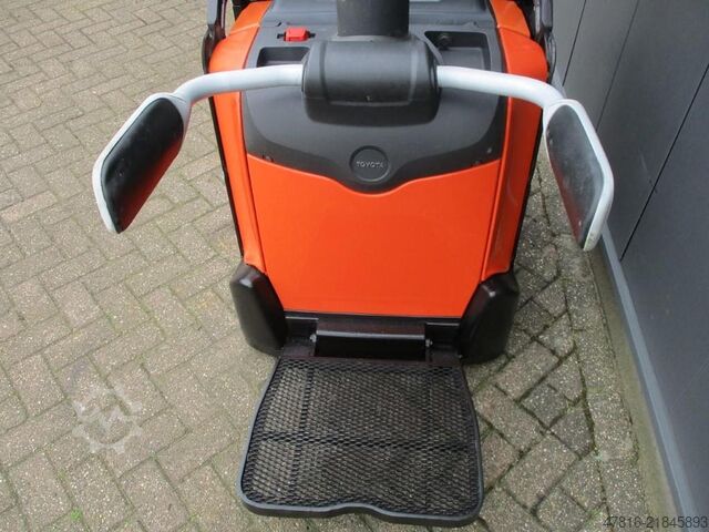 High lifting pallet truck TOYOTA SPE140L
