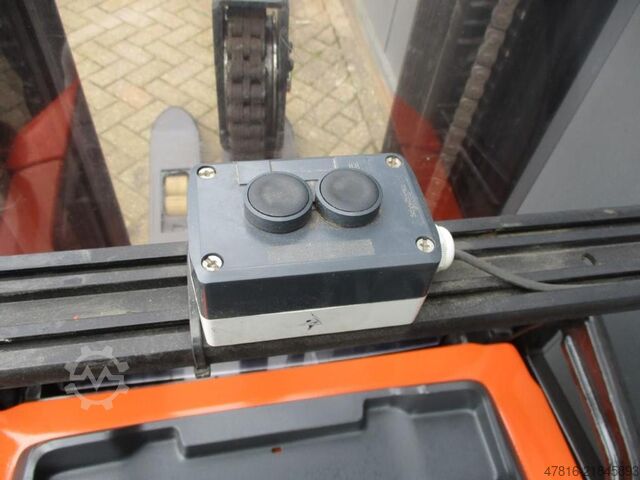 High lifting pallet truck TOYOTA SPE140L