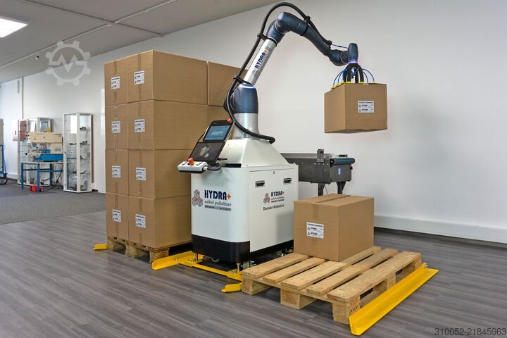 Cobot Palettiersystem FJ Mayer HYDRA cobot palletizer Vorführmaschine