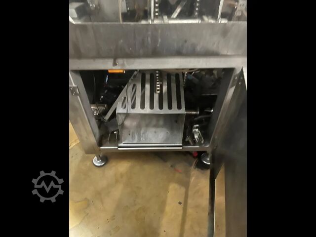 Used Tetraa Pak AB straw applicator 2011 Tetra Pak® 30