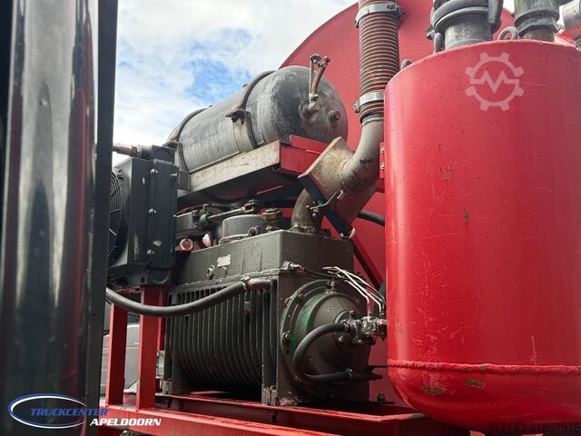 Vacuum truck Scania G480 8x4, Naafreductie, 199.500 km, Kipper
