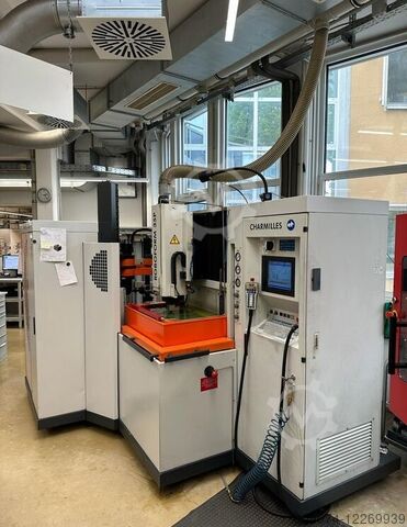 Senkerodiermaschine CHARMILLES Roboform 35 P Roboter Automation