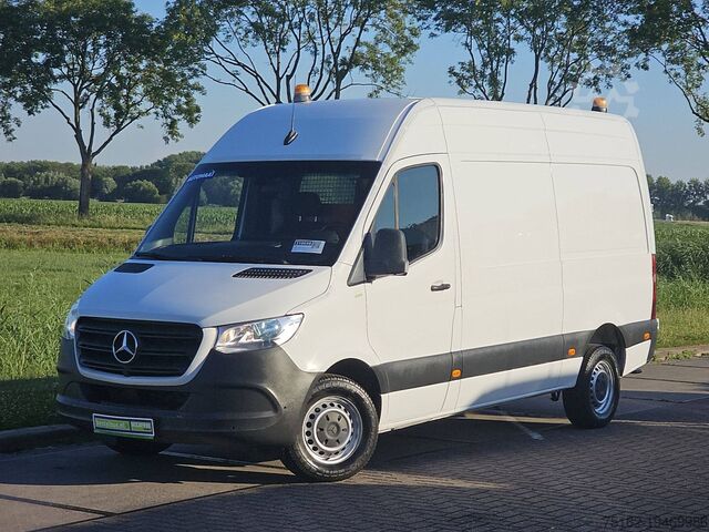 High-roof van MERCEDES-BENZ SPRINTER 314 L2H2 Automaat RWD!