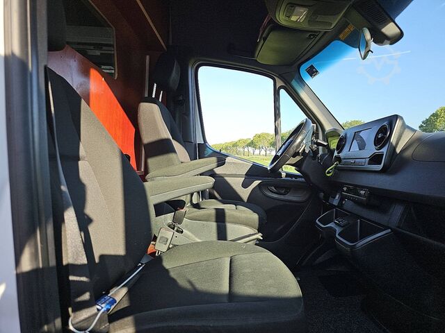 High-roof van MERCEDES-BENZ SPRINTER 314 L2H2 Automaat RWD!