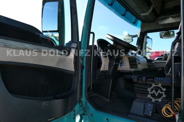Standard tractor unit MAN TGX 18.500 XXL Retarder Kühlbox XL- Tank Euro 6