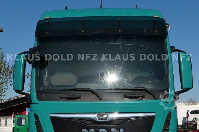 Standard tractor unit MAN TGX 18.500 XXL Retarder Kühlbox XL- Tank Euro 6