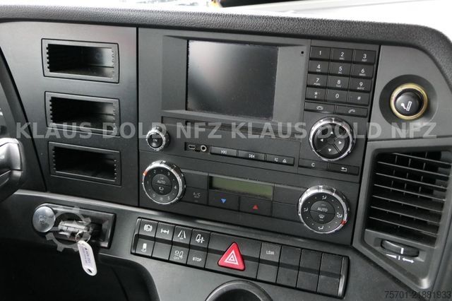 Refrigerated truck MERCEDES-BENZ Antos 1833 Kühlkoffer Bi-Temp. LBW Euro 6