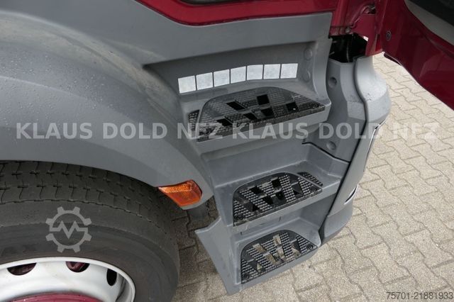 Refrigerated truck MERCEDES-BENZ Antos 1833 Kühlkoffer Bi-Temp. LBW Euro 6