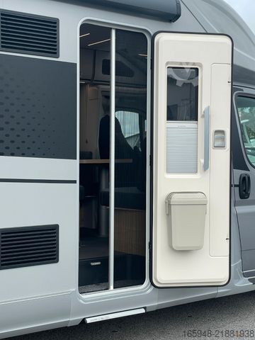 Semi-integrated camper ADRIA Matrix 60Y 670 SL JUBILEE *Sondermodell*