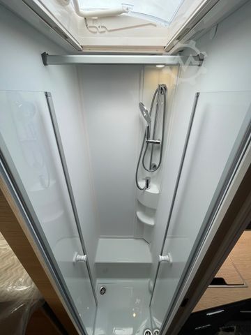 Semi-integrated camper ADRIA Matrix 60Y 670 SL JUBILEE *Sondermodell*