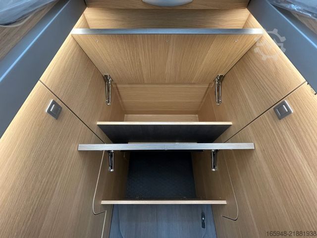 Semi-integrated camper ADRIA Matrix 60Y 670 SL JUBILEE *Sondermodell*