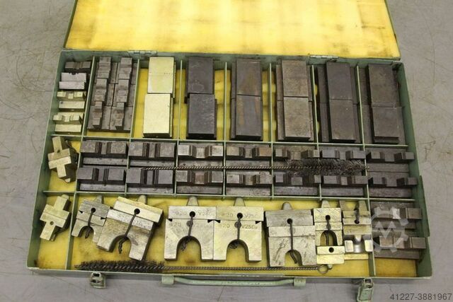 Crimping jaws Unimat für Kabelendhülsen bis 28 mm²