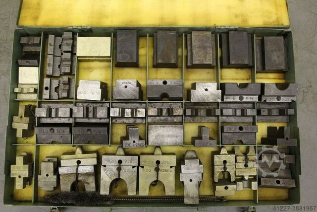 Crimping jaws Unimat für Kabelendhülsen bis 28 mm²