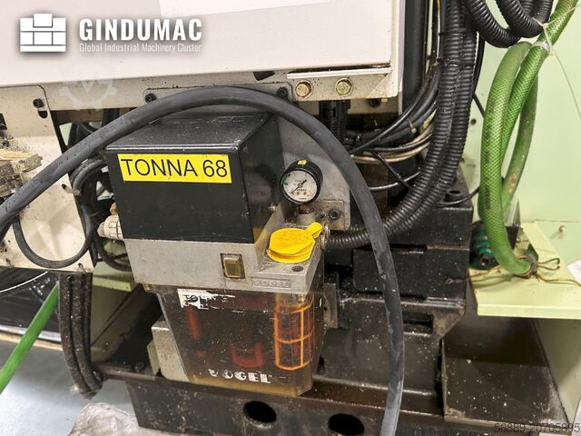 VERTIKALES BEARBEITUNGSZENTRUM FANUC Robodrill Alpha-T14 iD