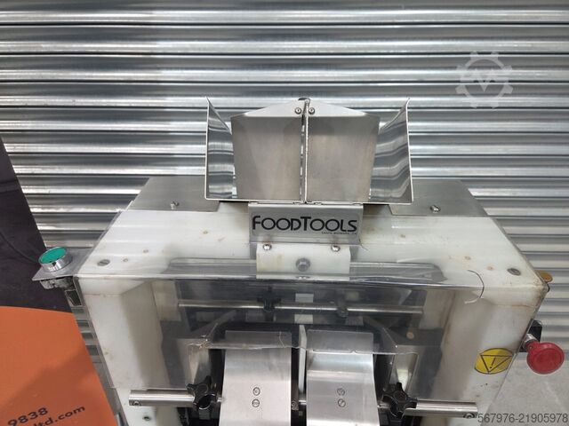 Round Cake Slicer Foodtools Inc. CS-4AC-CE Round Cake Slicer
