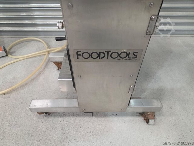 Round Cake Slicer Foodtools Inc. CS-4AC-CE Round Cake Slicer