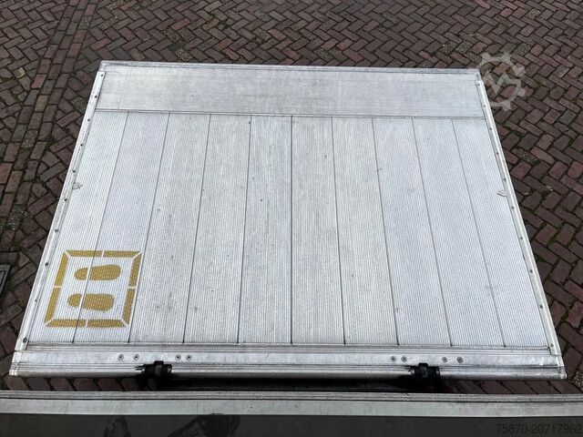 Koffer DAF LF 260 FA