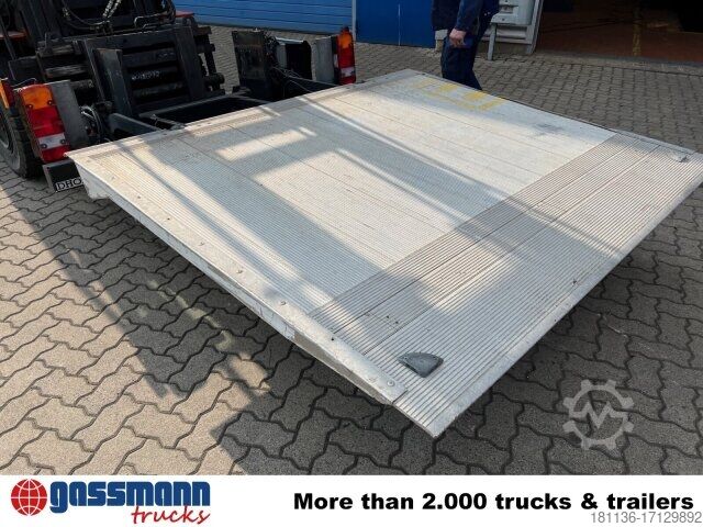 Semitrailer  Dhollandia Ladebordwand DH LM15