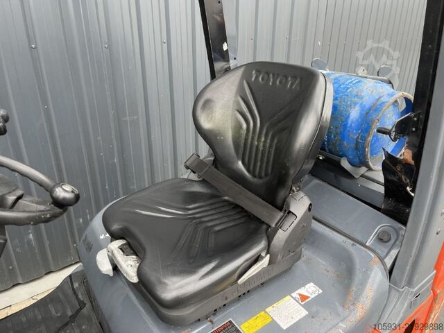LPG Forklifts Toyota 8FGF15