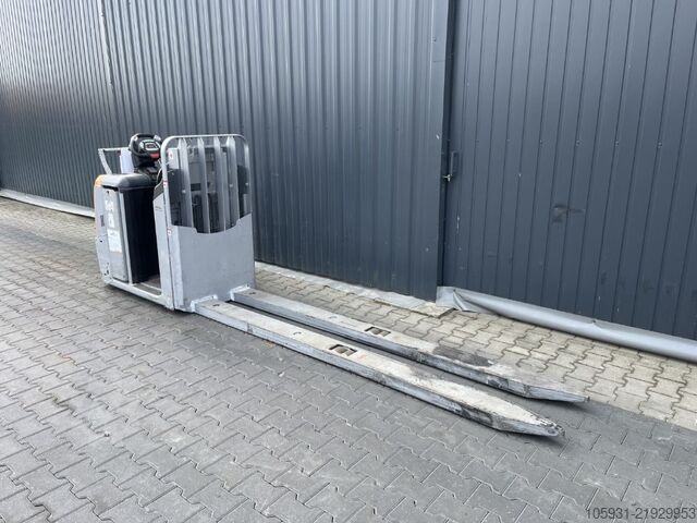 Low Level Order Picker Still OPX-L20S