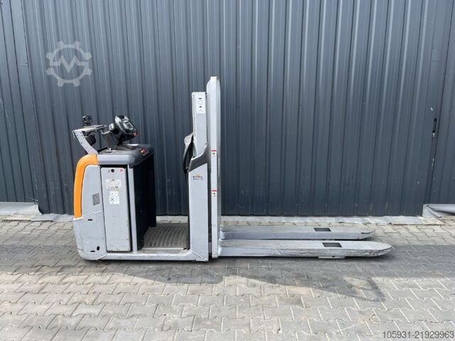 Low Level Order Picker Still OPX-L16S
