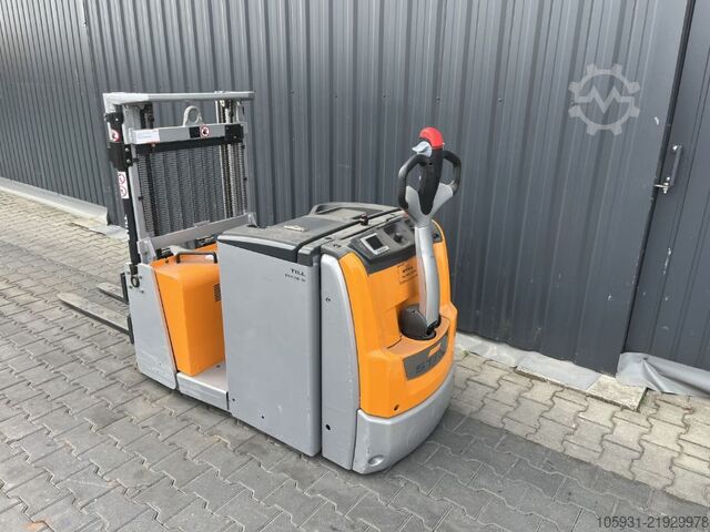 Pedestrian Stacker Still EXV10