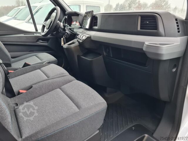 Transporter mit Pritsche & Plane Renault Master 35 Pritsche Schiebe Plane Schlafkab Automatik