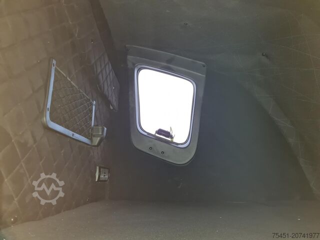 Transporter mit Pritsche & Plane Renault Master 35 Pritsche Schiebe Plane Schlafkab Automatik