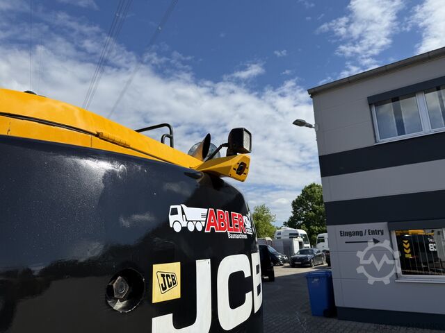 Chain excavator JCB JZ 255 NLC Kurzheck OQ 70/55 Schild