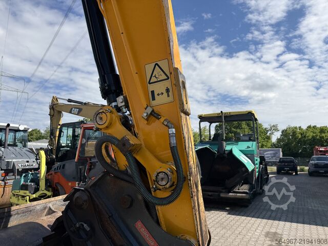 Chain excavator JCB JZ 255 NLC Kurzheck OQ 70/55 Schild