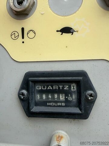 Teleskopbühne Aichi SR 14 CJM