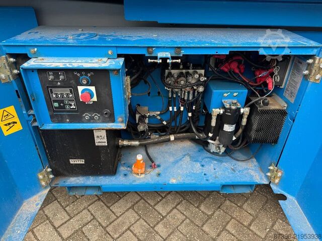 Articulated boom lift Genie GS2669DC Hoogwerker Schaarhoogwerker