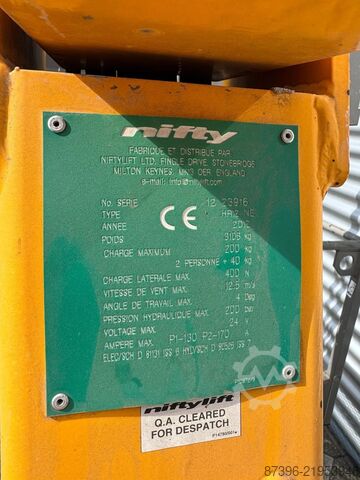 Articulated boom lift Niftylift HR12NE Hoogwerker Knikarmhoogwerker