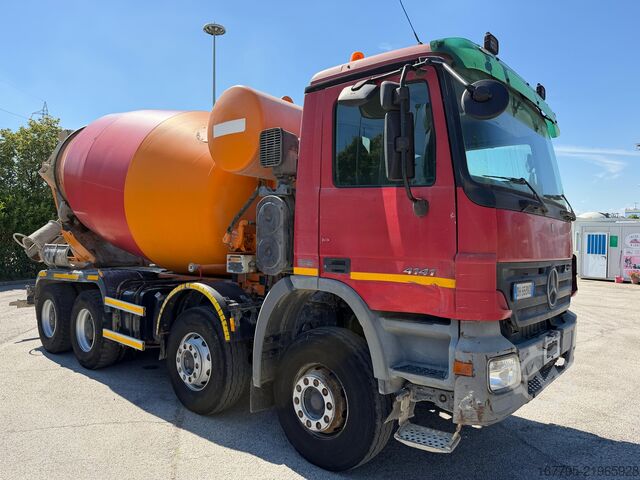 Concrete mixer truck Mercedes-Benz MB 4141 B