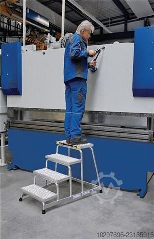 Work platform with 2 steps, single-sided access - 1 unit Günzburger 